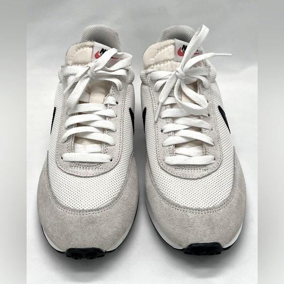 tailwind 79 phantom white